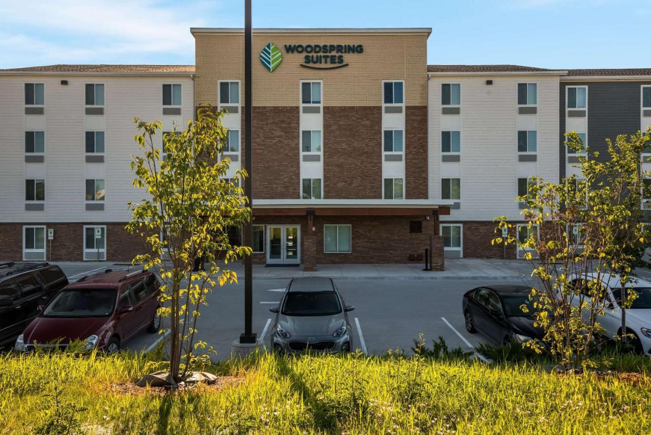 Woodspring Suites Milwaukee - Menomonee Falls 외부 사진