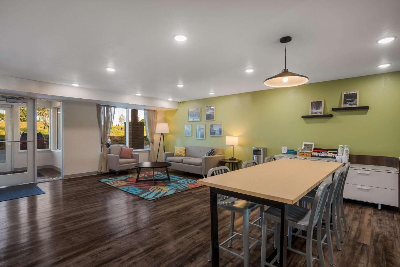Woodspring Suites Milwaukee - Menomonee Falls 외부 사진