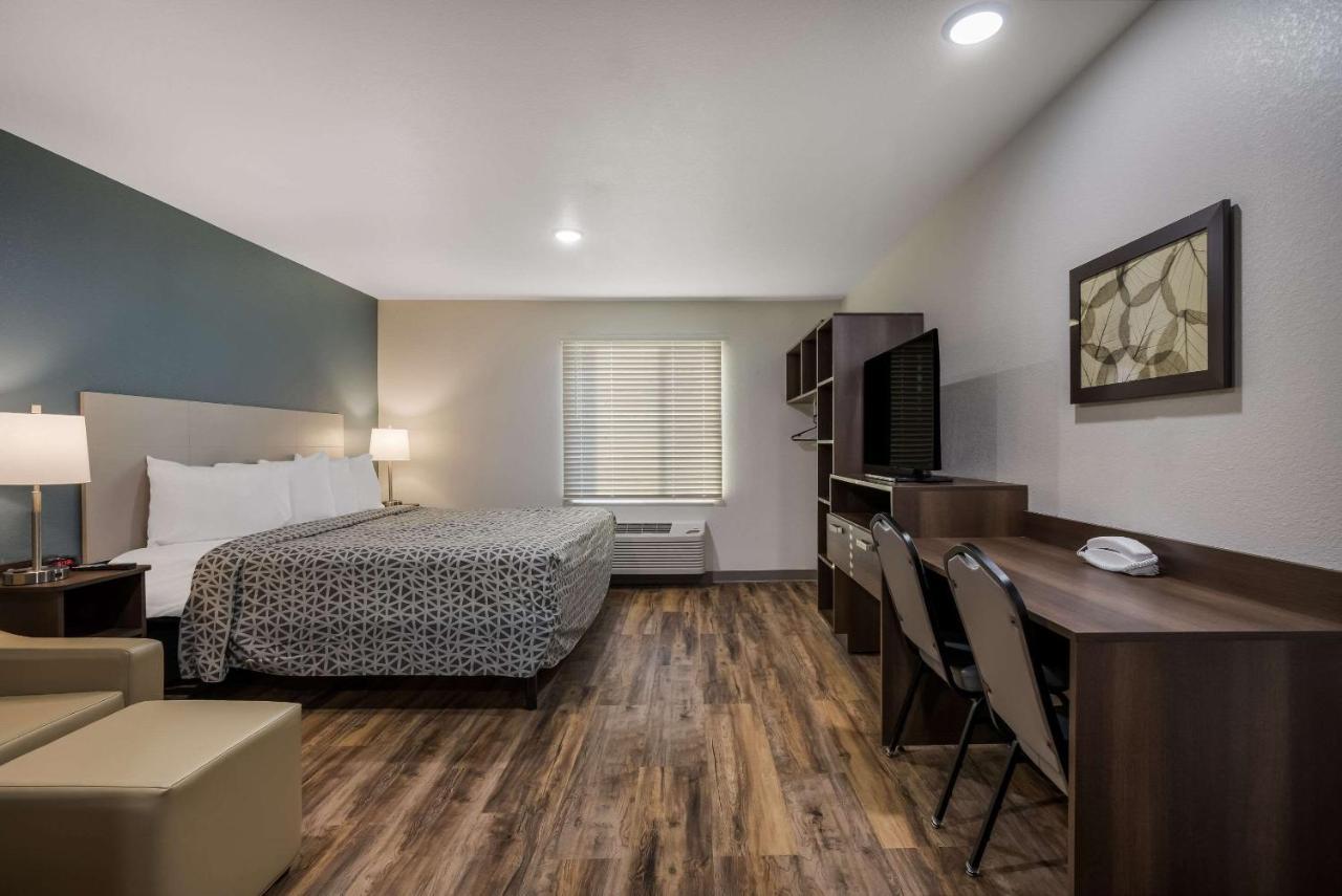 Woodspring Suites Milwaukee - Menomonee Falls 외부 사진
