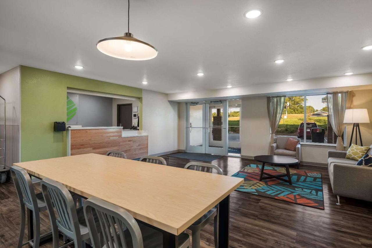 Woodspring Suites Milwaukee - Menomonee Falls 외부 사진