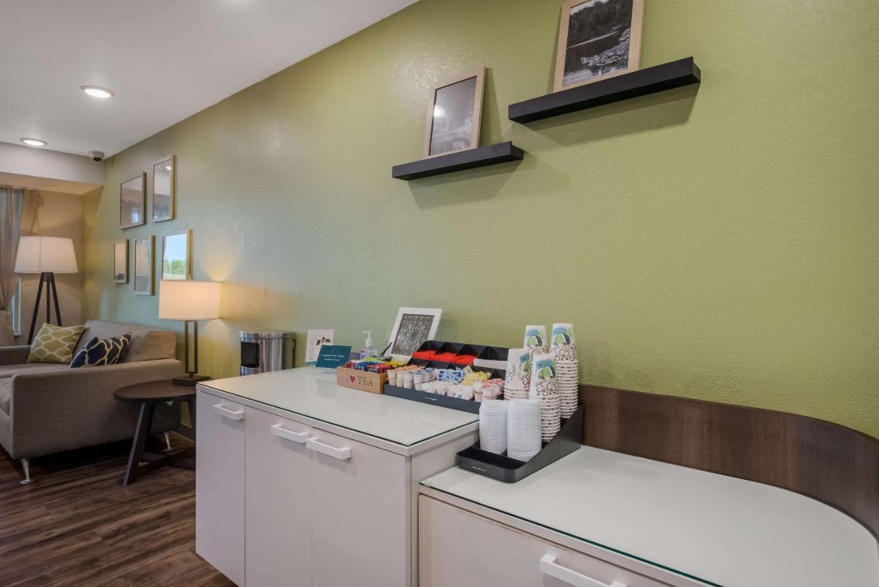 Woodspring Suites Milwaukee - Menomonee Falls 외부 사진