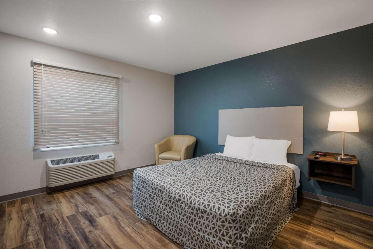 Woodspring Suites Milwaukee - Menomonee Falls 외부 사진