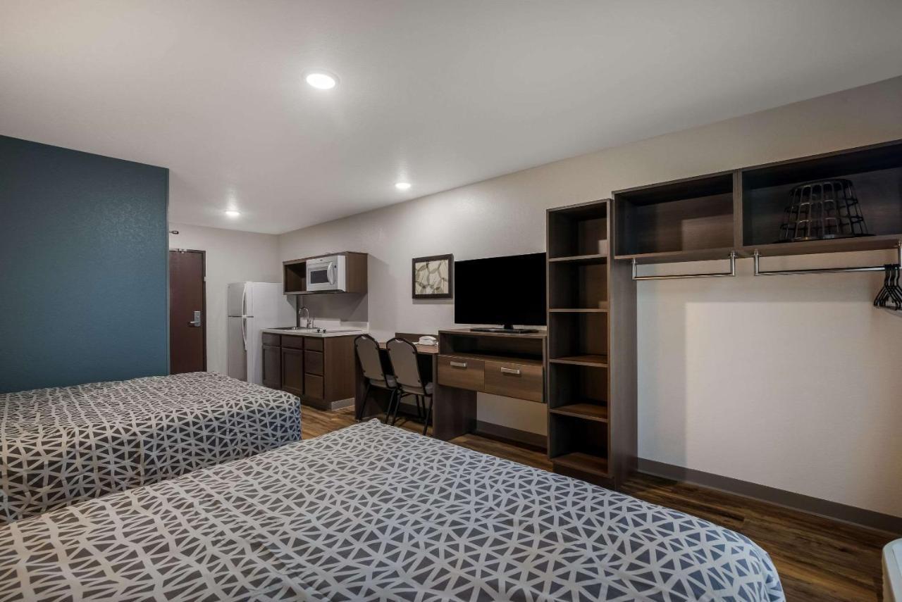 Woodspring Suites Milwaukee - Menomonee Falls 외부 사진