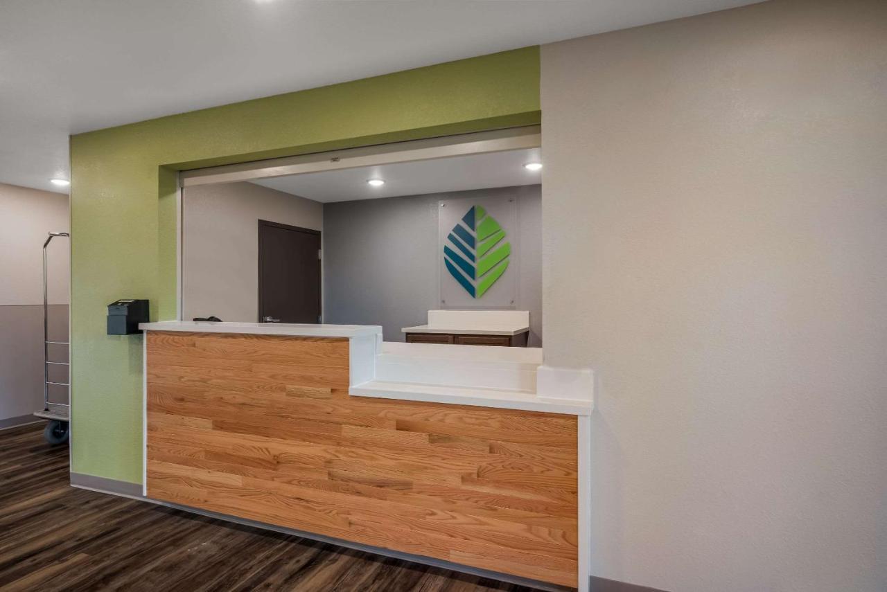 Woodspring Suites Milwaukee - Menomonee Falls 외부 사진